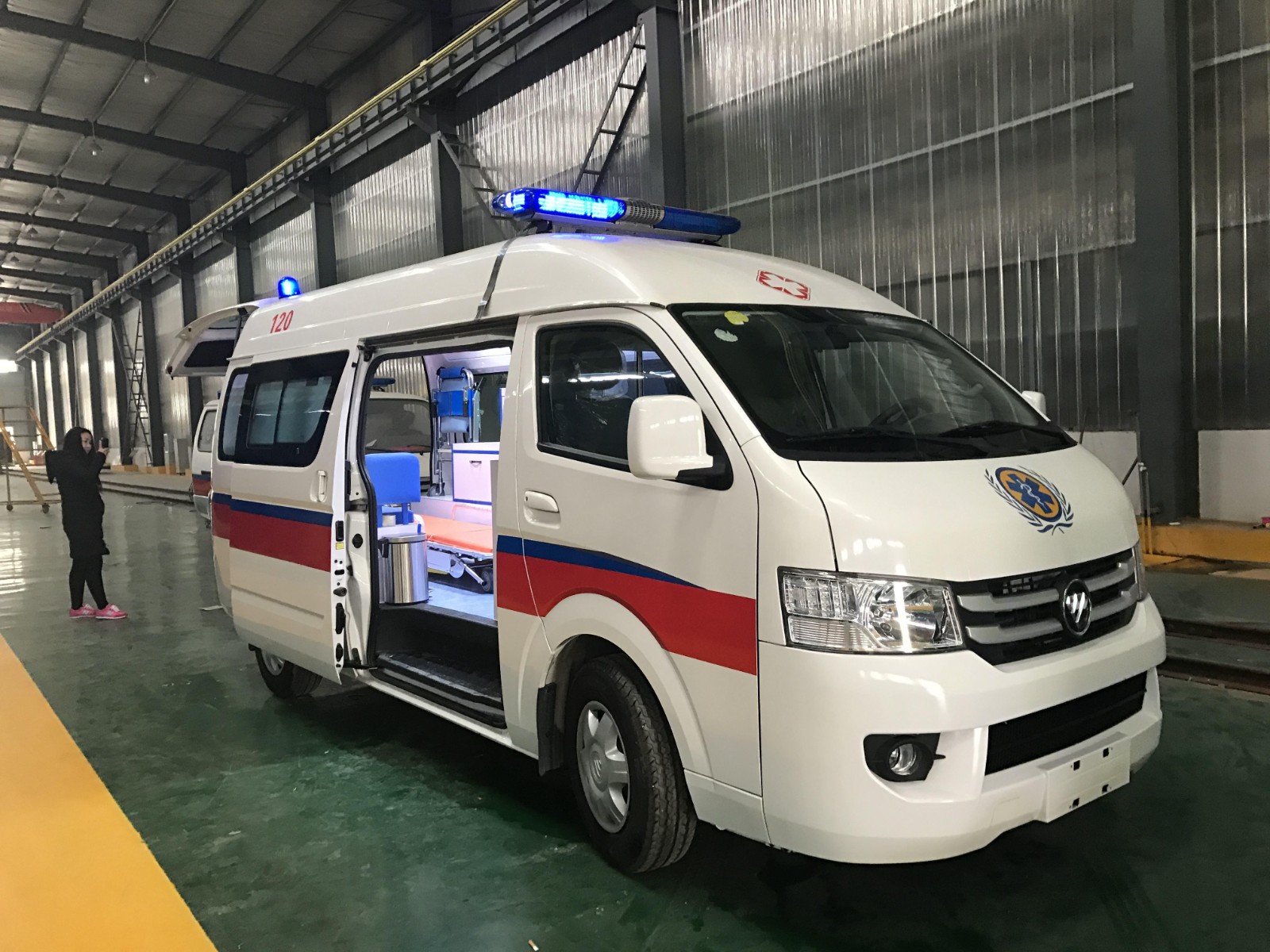 海城市救护车转院